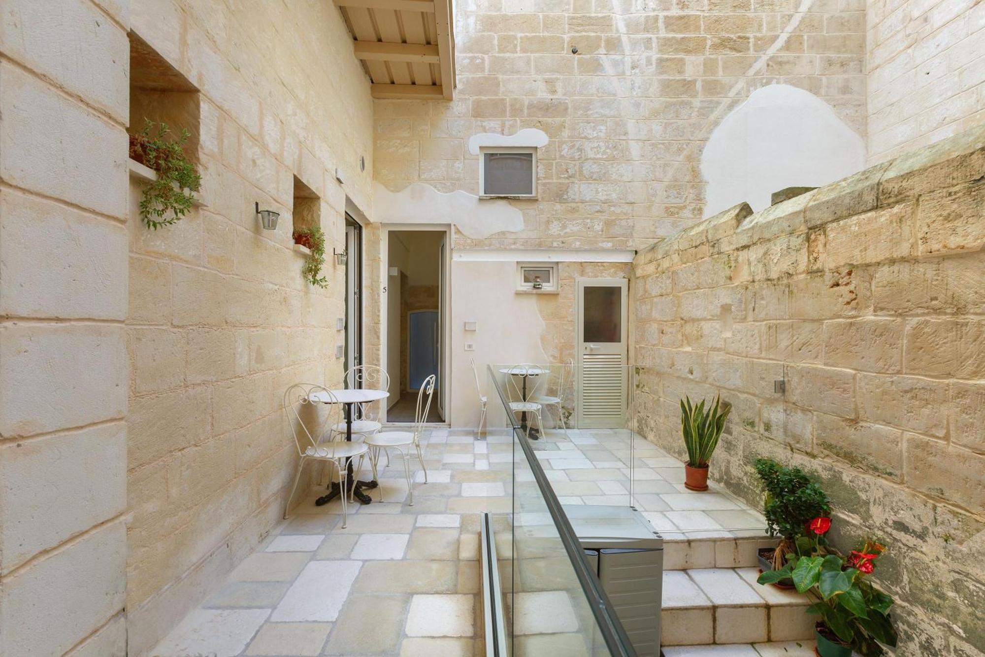 Liberty Barocco Hotel Lecce Exterior photo